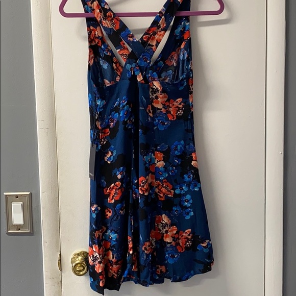 2 for $10 Forever 21 blue floral Strappy back dress - Picture 4 of 4